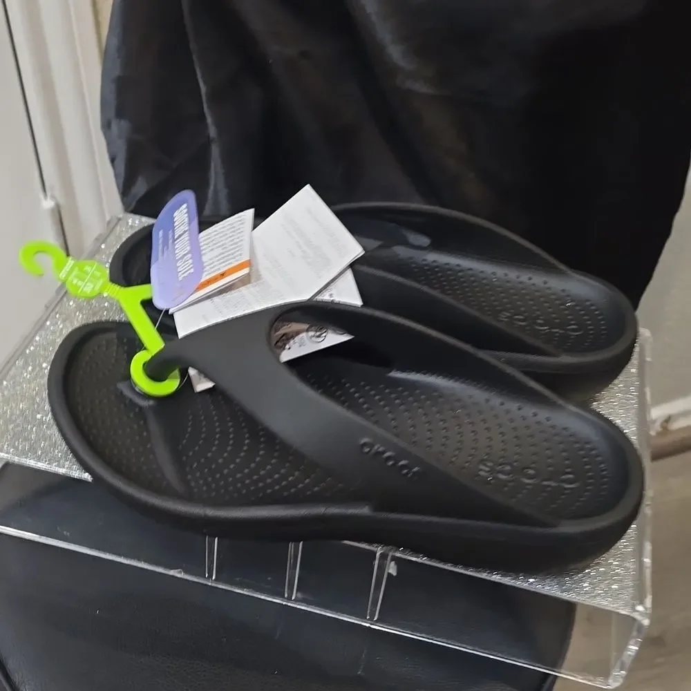 CROCS Mellow Recovery Flip-Flop Sandal-‎ Black
